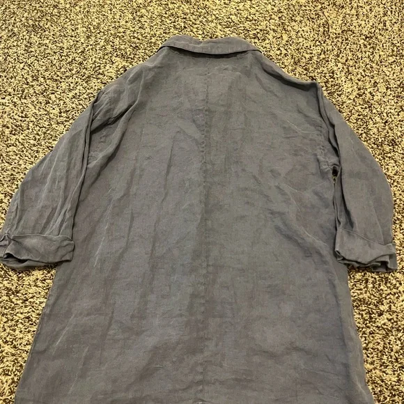 Tahari Light Blue Linen-Blend Utility Button Up - Picture 5 of 6